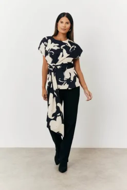 In The Style Abstract Drape Top Print