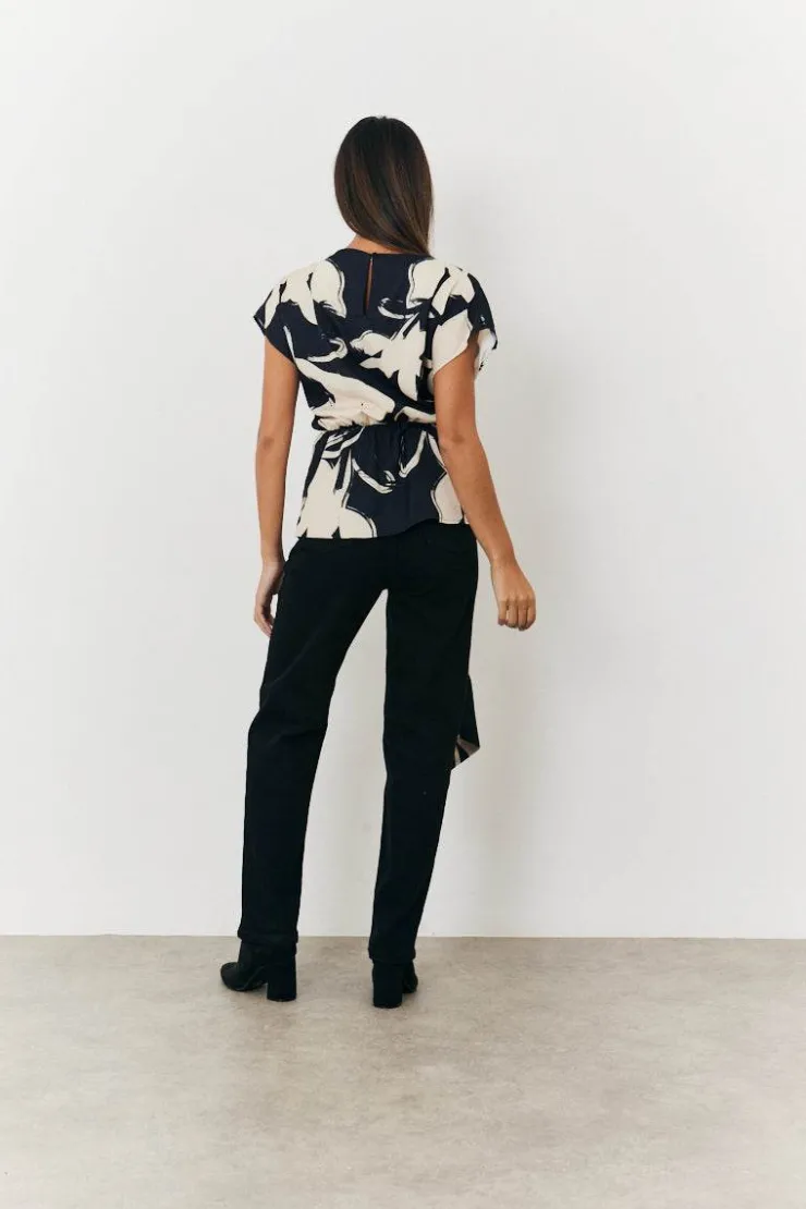 In The Style Abstract Drape Top Print