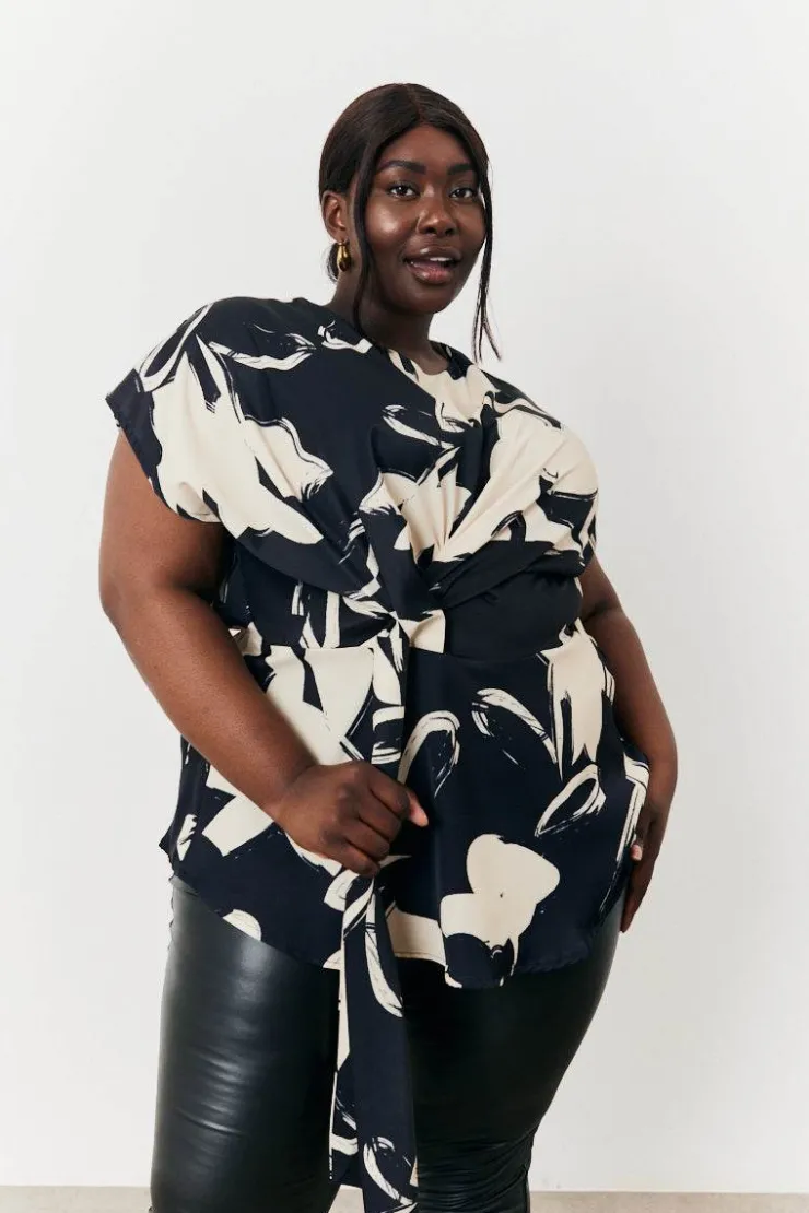 In The Style Abstract Drape Top Print