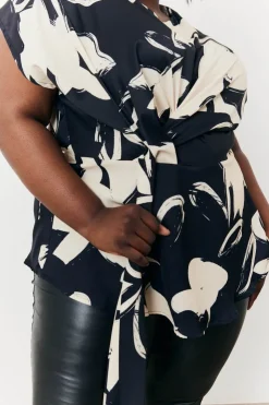 In The Style Abstract Drape Top Print