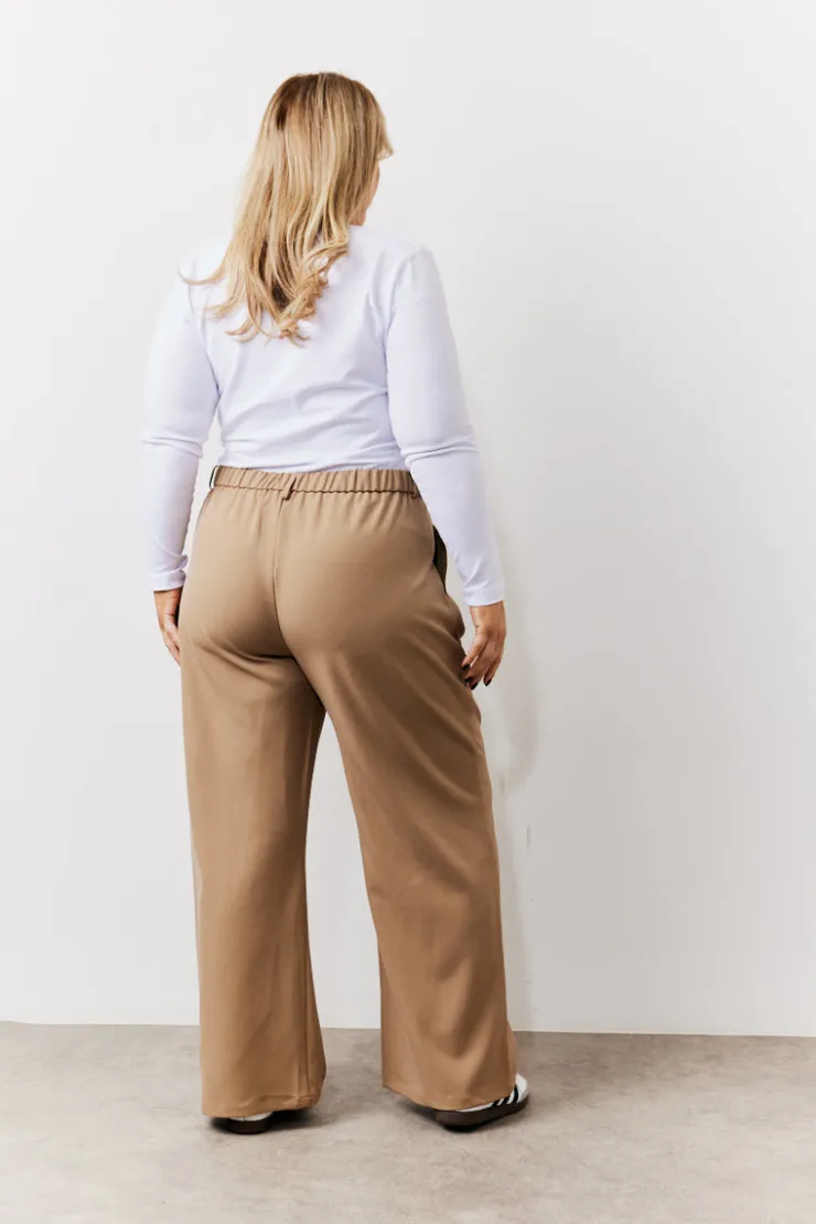 Best In the Style Adjustable Waist Pleat Wide Leg Trouser Brown