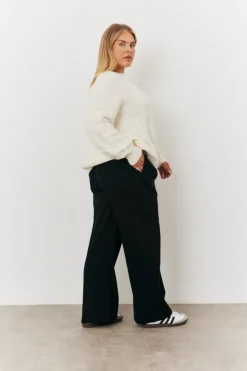 In the Style Adjustable Wide Leg Trouser Black
