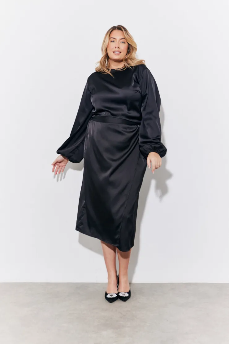 Discount In the Style Curved Hem Satin Top Black