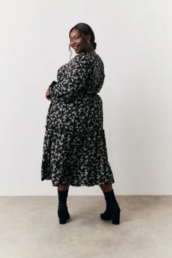 Sale In The Style Ditsy Floral Printed Wrap Midi Dress Black