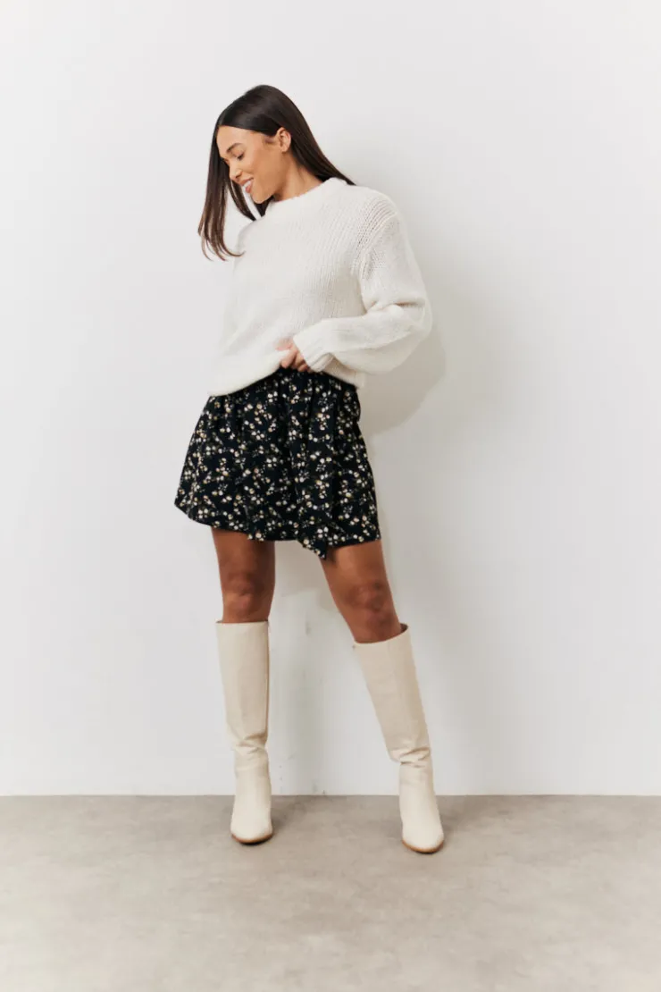 New In the Style Black Floral Flippy Mini Skirt Multi