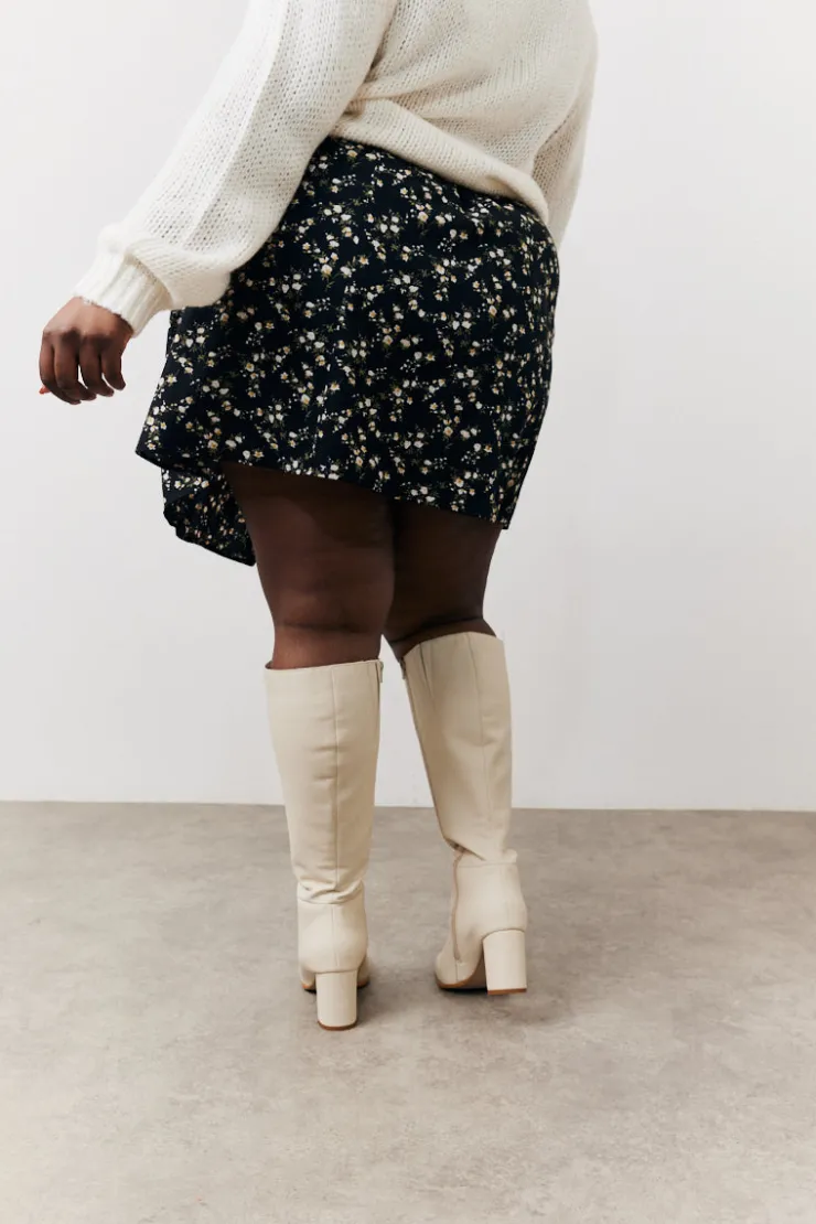 New In the Style Black Floral Flippy Mini Skirt Multi