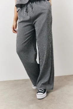 Clearance In The Style Gingham Wide Leg Trousers Black