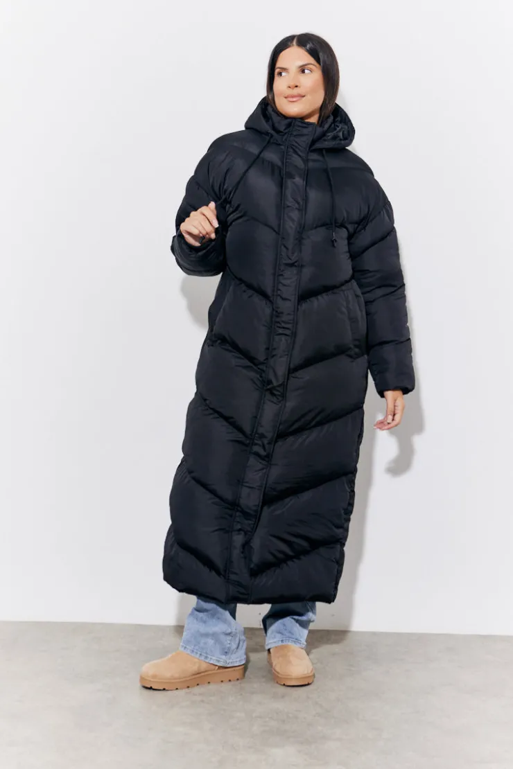 Clearance In the Style Hooded Longline Popper Puffer Coat Black