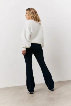 Best In The Style Kickflare Leggings Black