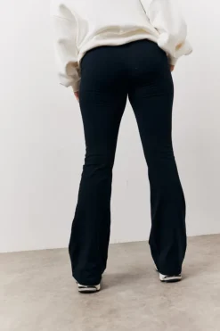 Best In The Style Kickflare Leggings Black