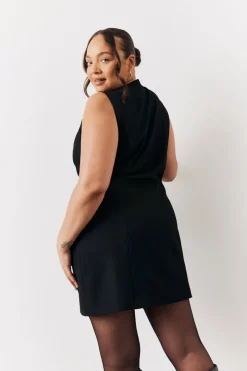 New In The Style Tailored Button Through Mini Dress Black