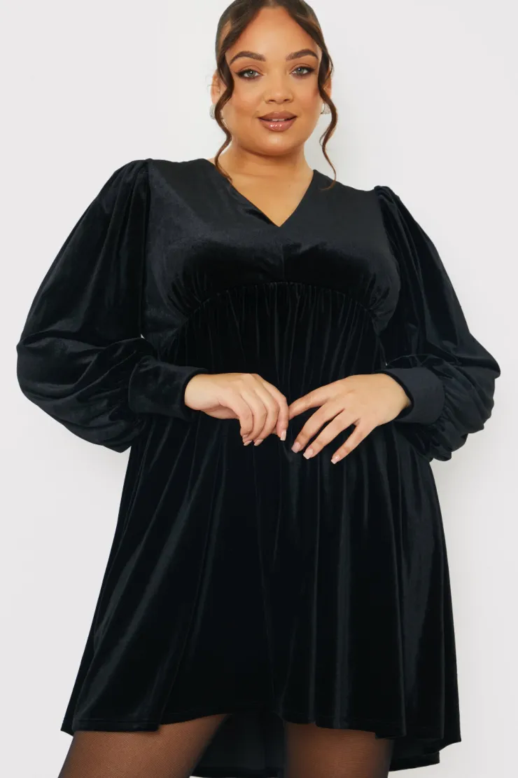 New In the Style Velvet Smock Mini Dress Black