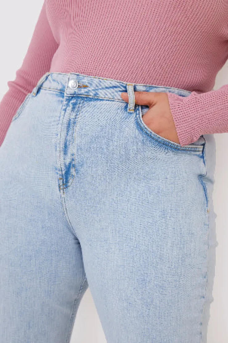 Discount In the Style Bleach Wash Straight Leg Jean Blue