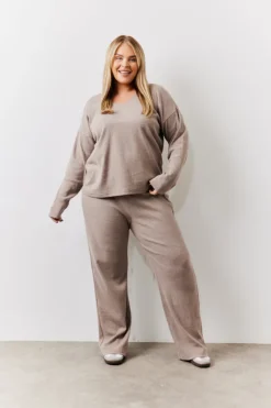 Online In The Style Brushed Rib v Neck Co Ord Top Mocha
