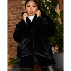 New CHI CHI LONDON Plus Size Plush Faux Fur Coat in Black
