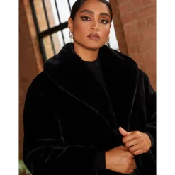 Clearance CHI CHI LONDON Plush Faux Fur Coat in Black