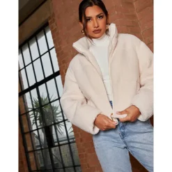 Hot CHI CHI LONDON Short Padded Borg Coat in Cream