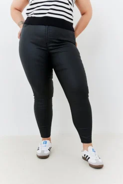 Hot Fits Coated Sculpt Shaper Jeans Black