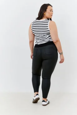 Hot Fits Coated Sculpt Shaper Jeans Black