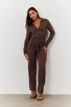 Outlet In the Style Collared Knit Jumpsuit Chocolate