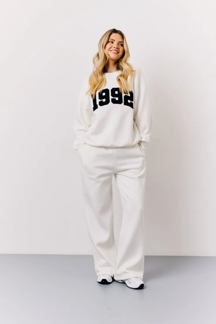 Best In The Style 1992 Embroidered Slogan Sweatshirt Cream