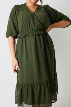 Outlet In the Style Dobby Chiffon Frill Detail Midi Dress Green
