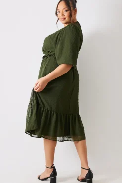 Outlet In the Style Dobby Chiffon Frill Detail Midi Dress Green