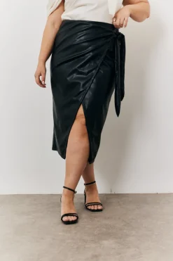 Clearance In the Style Faux Leather Wrap Skirt Black