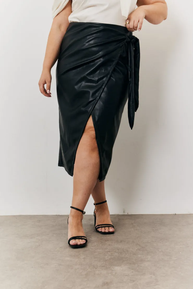 Clearance In the Style Faux Leather Wrap Skirt Black