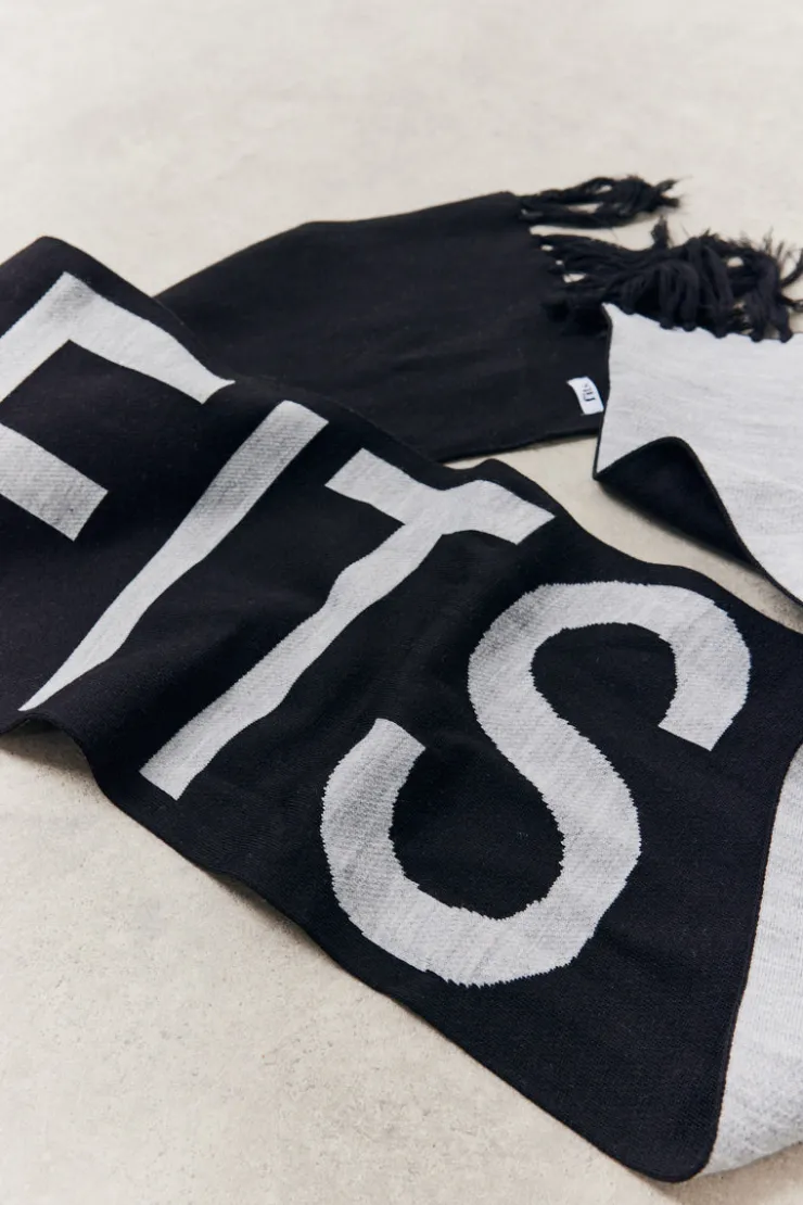 Discount Fits Knitted Scarf Monochrome