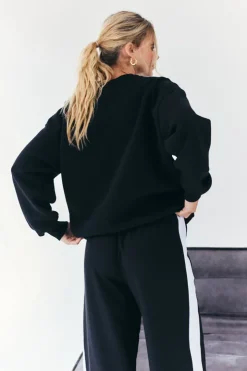Discount Fits Tonal Embroidered Sweatshirt Black