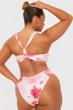 New In the Style Floral Seamless Boomerang Bikini Bottom Pink