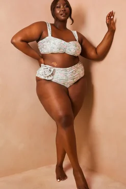 In The Style Floral So Perfect Wide Strap Bikini Top Green