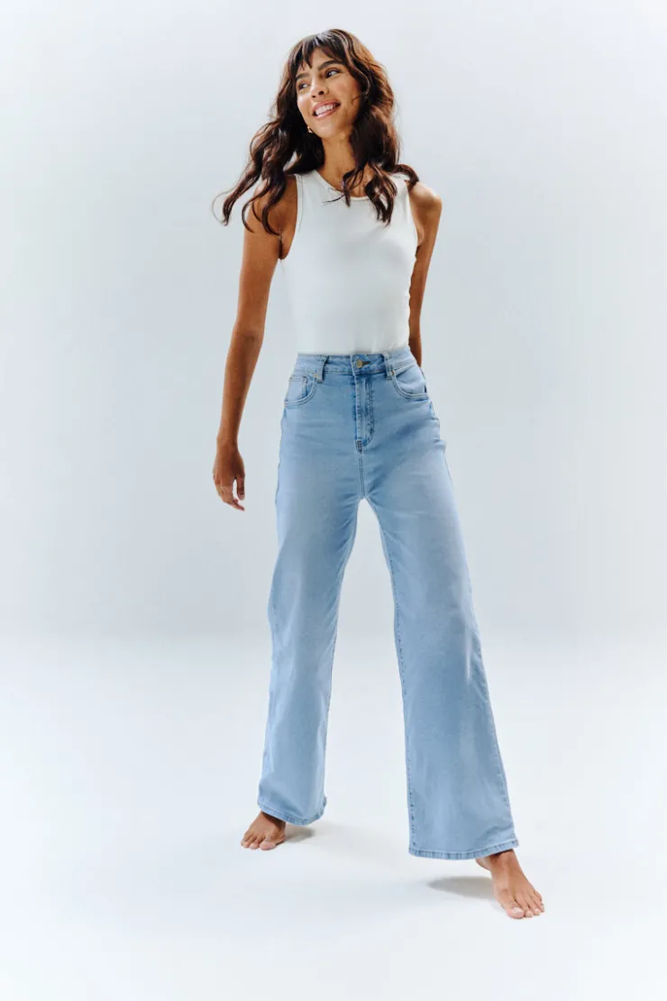 Discount In The Style Isla Wide Leg Jeans Light blue