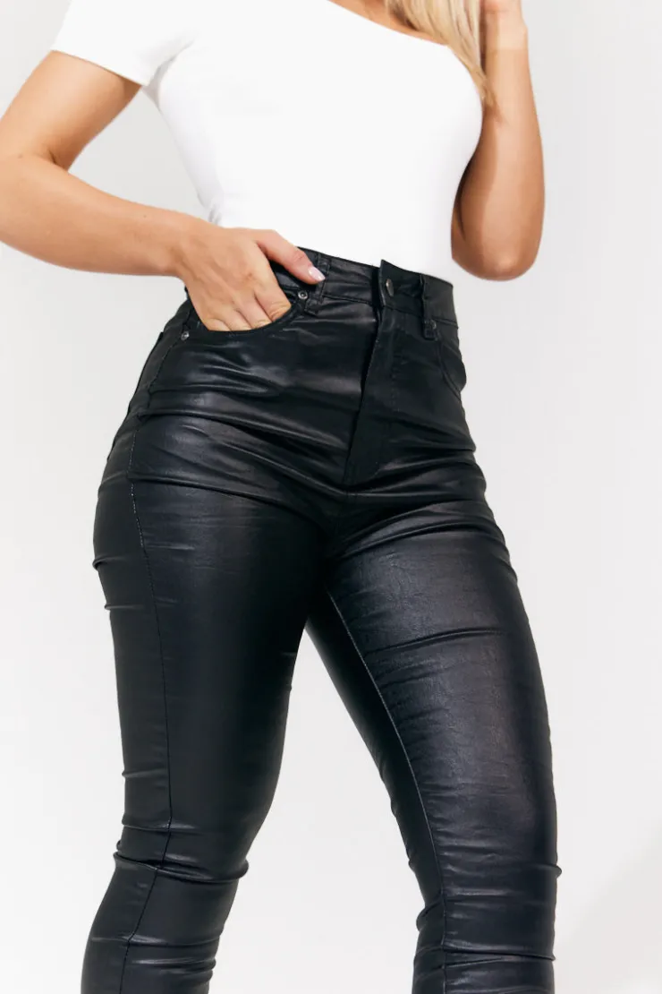 Sale In The Style Isobelle Coated Skinny Jean Black