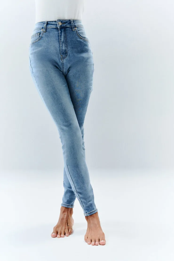 Discount In The Style Isobelle Skinny Jean Light blue