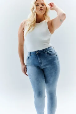 Discount In The Style Isobelle Skinny Jean Light blue