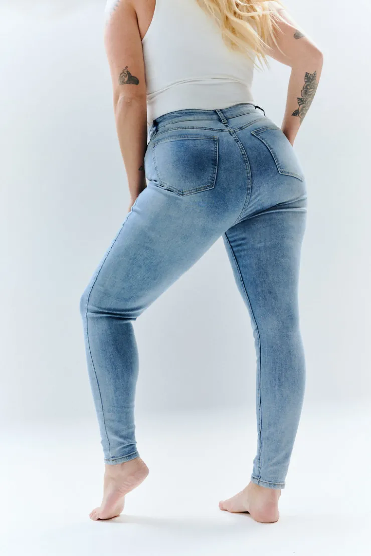 Discount In The Style Isobelle Skinny Jean Light blue
