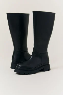 Clearance In the Style Jess Chunky Heeled High Leg Boot Black