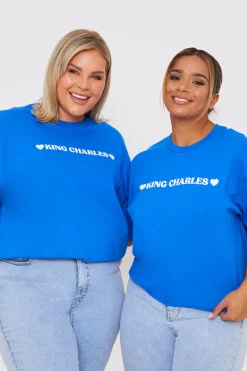 Hot In The Style King Charles Slogan T-Shirt Blue