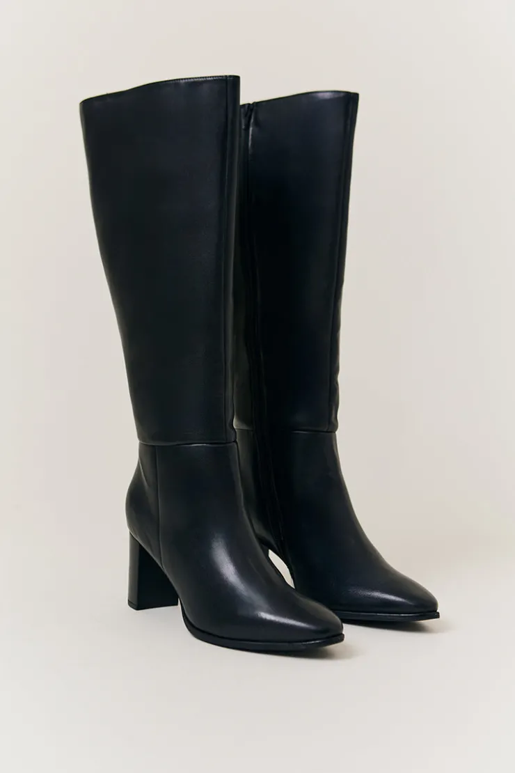 In The Style Kylie Heeled High Leg Boot Black