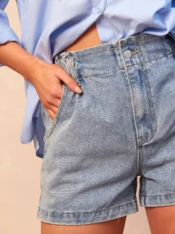 In The Style Denim Paper Bag Shorts Light blue