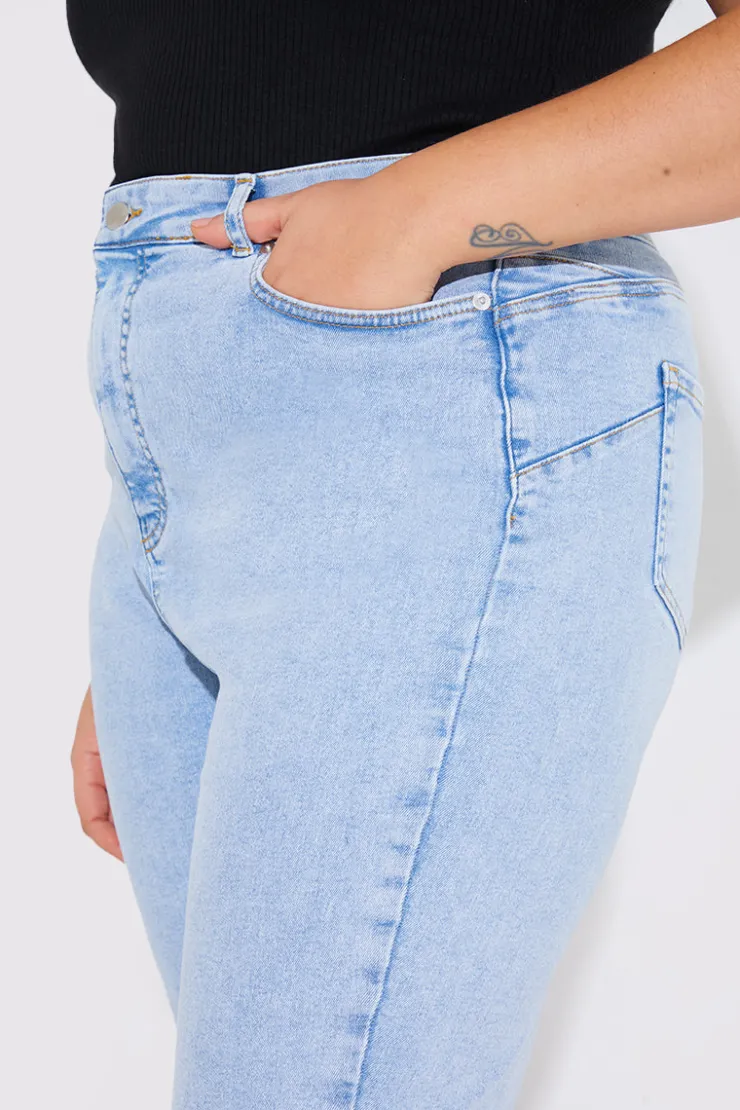 Hot Fits Light Wash Sculpt Shaper Jean Blue