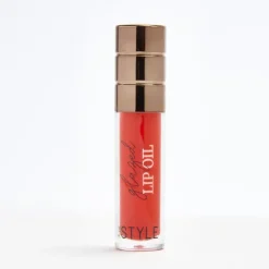 Hot In The Style Lip Oil Strawberry Sundae