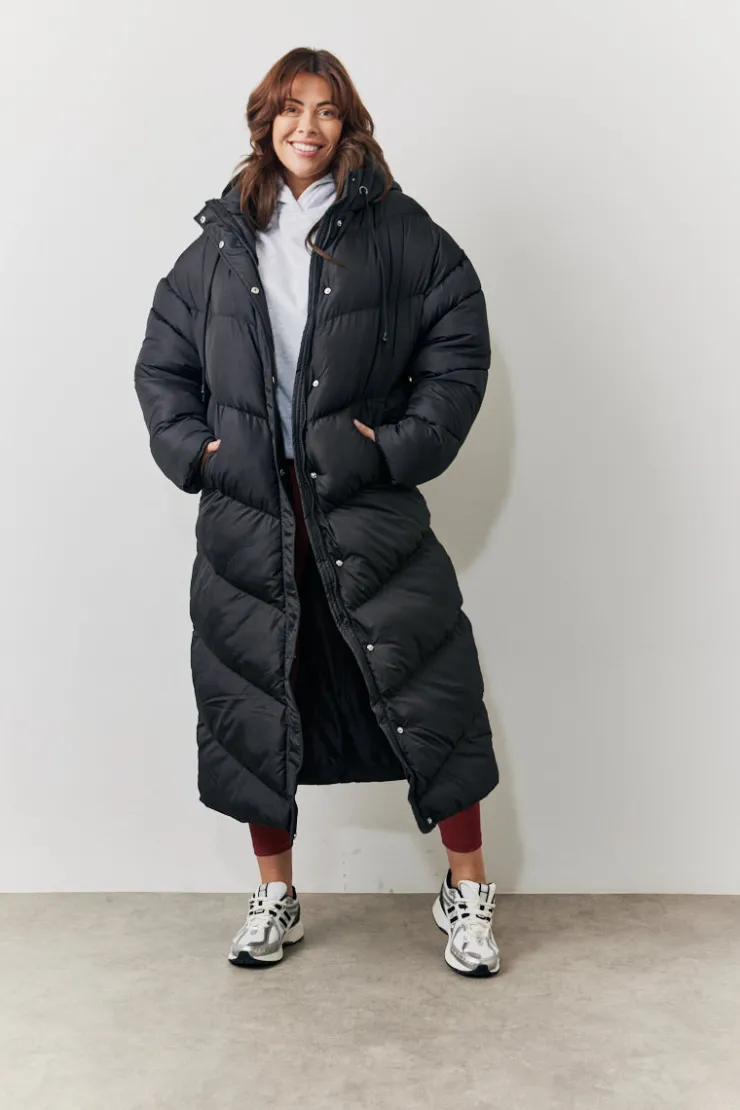 In the Style Longline Puffer Jacket Black