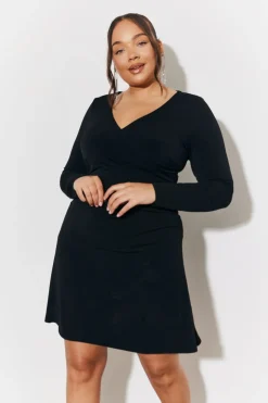 New In The Style Magic Sculpting Wrap Mini Skater Dress Black