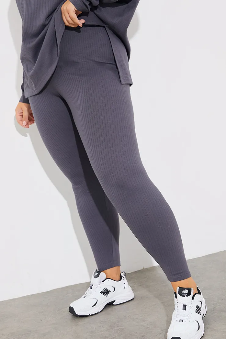 New In The Style Off The Shoulder Long Sleeve T Shirt And Legging Set