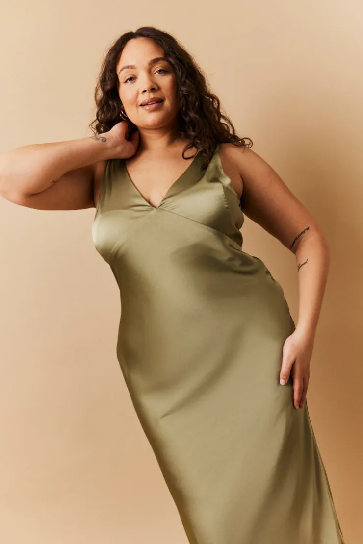 New In The Style Satin Twist Back Maxi Dress Olive