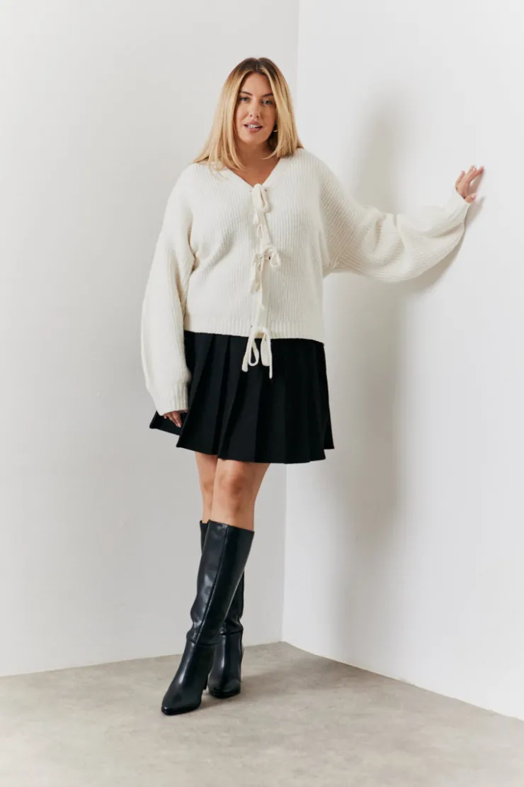 In the Style Pleated Skirt Black