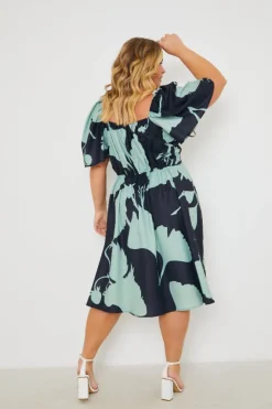 New In the Style Printed Flutter Sleeve Ruched Bust Midi Dress Black